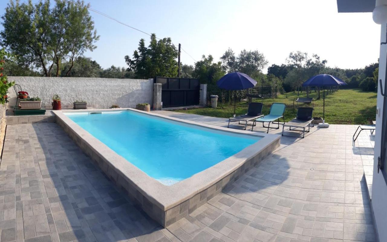 Holiday Home Dioniza Vodnjan Luaran gambar