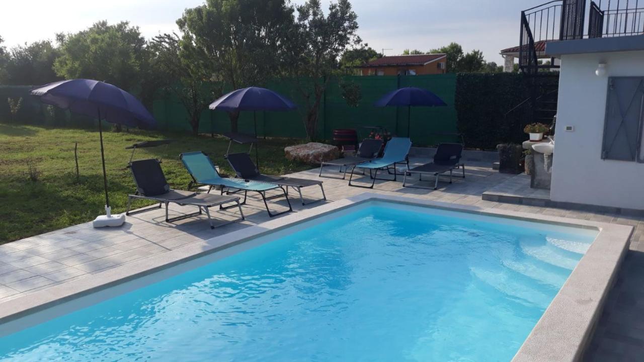 Holiday Home Dioniza Vodnjan Luaran gambar